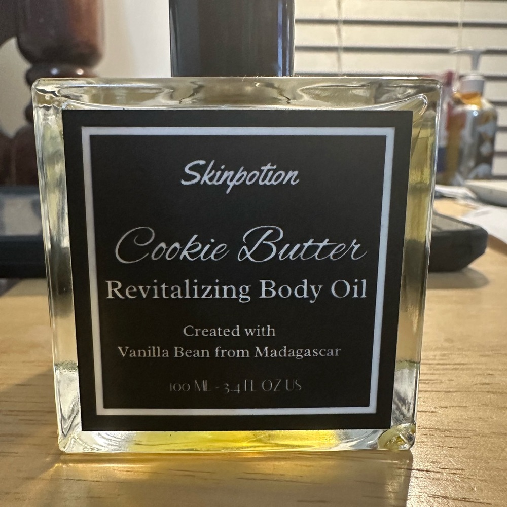 Skinpotion Revitalizing Body Oil-Cookie Butter